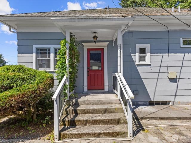 403 N Macleod Avenue