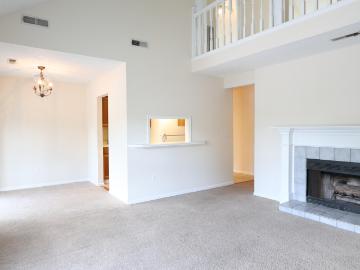 403 Sunnyside Way