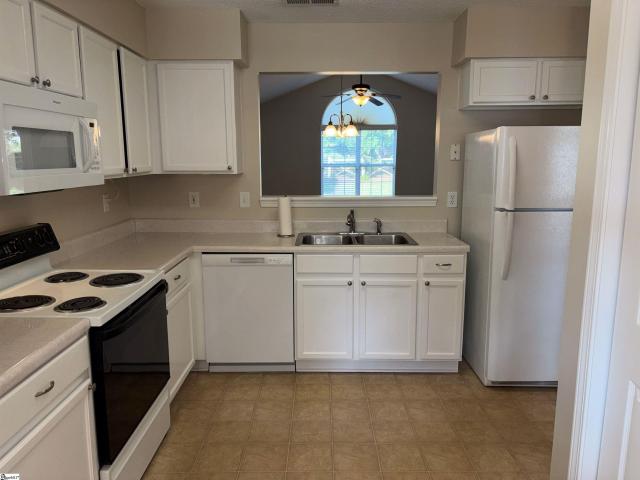 403 Riverside Towne Circle