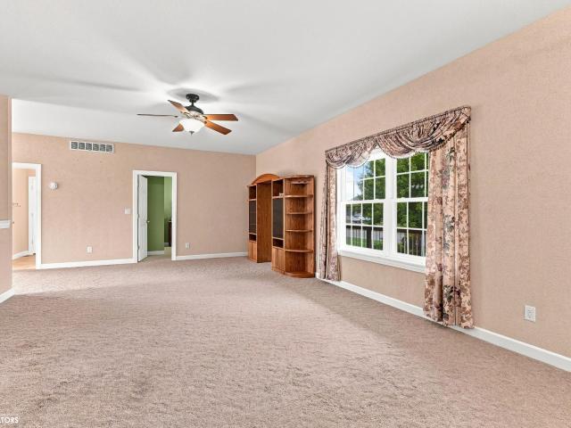 403 W Walnut Street