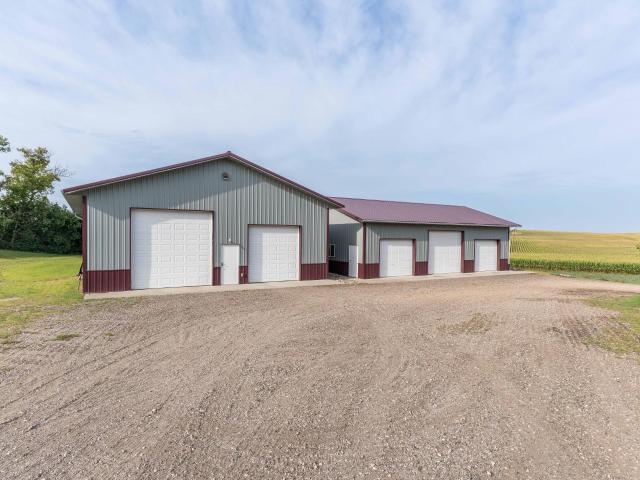403 W Prairie Avenue