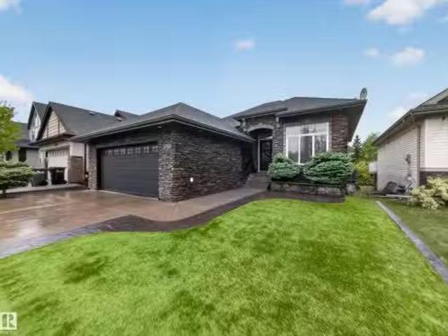4044 Crowsnest Crescent, Sherwood Park, AB, T8H 0G9 house fo.