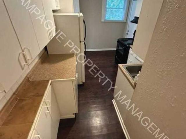 4046 McGee 1 Bedroom Apartment for Rent at 4046 Mcgee St, Kansas City, MO 64111 Southmoreland