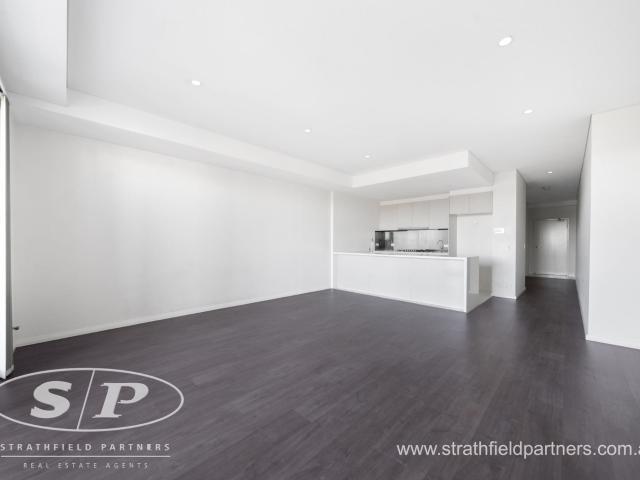 404/7 11 Derowie Avenue, Homebush