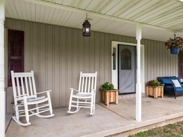 4048 N Farm Road 79