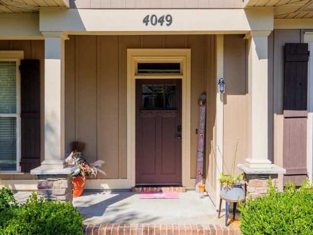 4049 Applecross Road