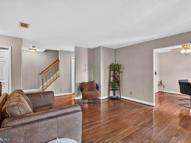 4049 Chetham Way