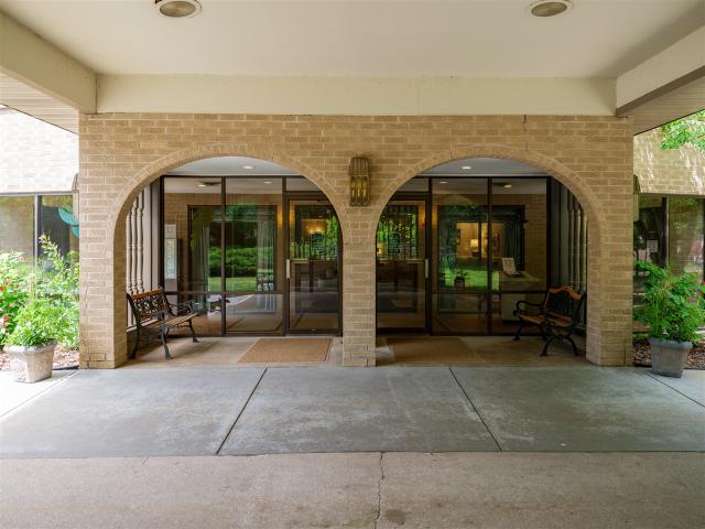 4040 Greenleaf Circle # 409