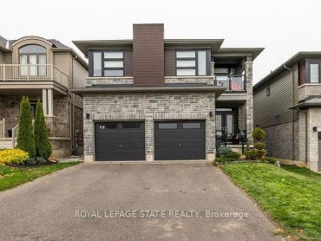 4040 Stadelbauer Drive, Lincoln, ON, L3J 0S5 Luxury House for sale | Listing ID X13737 | Royal LePage Carriage Trade Luxury Properties