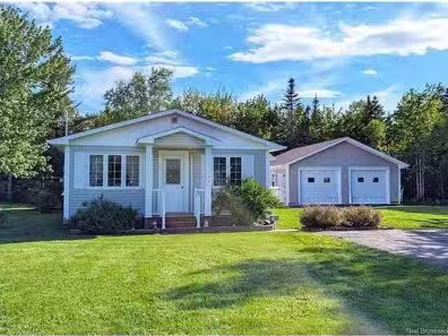 4041 Rue Foster St, Tracadie, NB, E1X 1C3 house for sale Li.