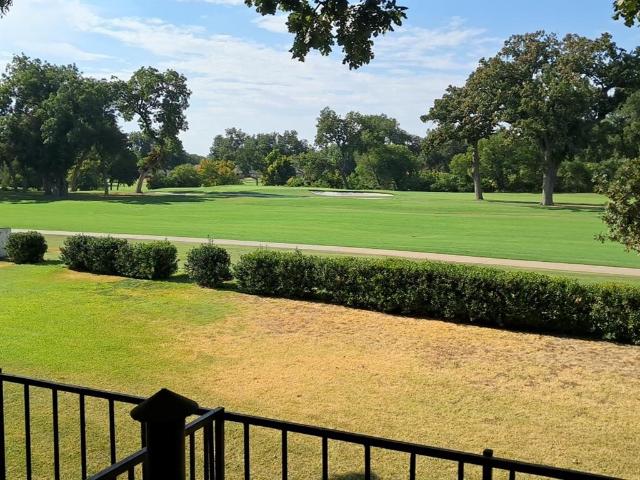 4042 Ridglea Country Club Drive # 1107