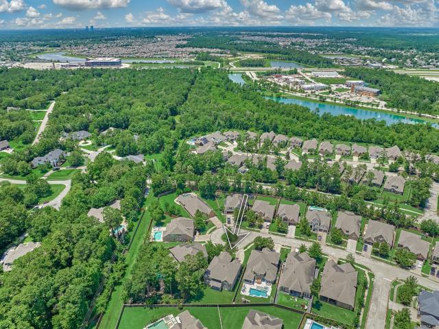4043 Steep Woods Drive