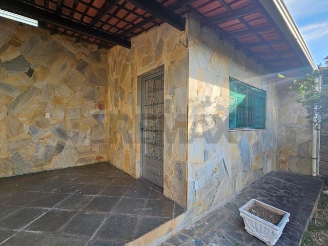 404 Área Útil Casa Alugar, 4 Dormitórios localizado em Rua José Augusto Silva, 105, Céu Azul, Belo Horizonte, Minas Gerais, 31545150 | Brasil