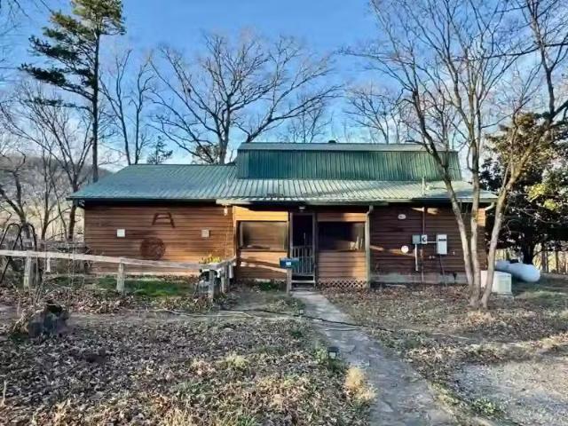 404 BONE ISLAND RD, MELBOURNE, AR 72556