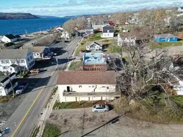 404 Granville St. Port Hawkesbury, Ns, B9A 2M7, Port Hawkesbur.