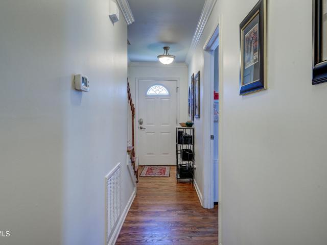 404 East Mountain View Road 104