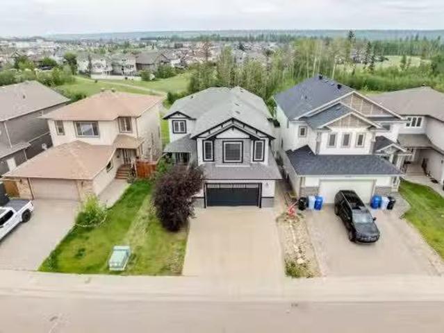 404 Killdeer Way, Fort Mcmurray, AB, T9K 0R4 house for sale.