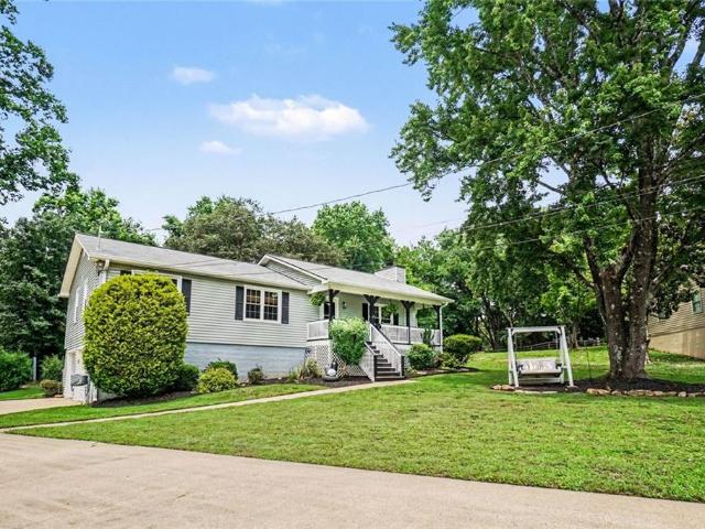404 Hill Crest Court