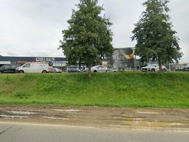 404 m2 apartment for rent in Etalle