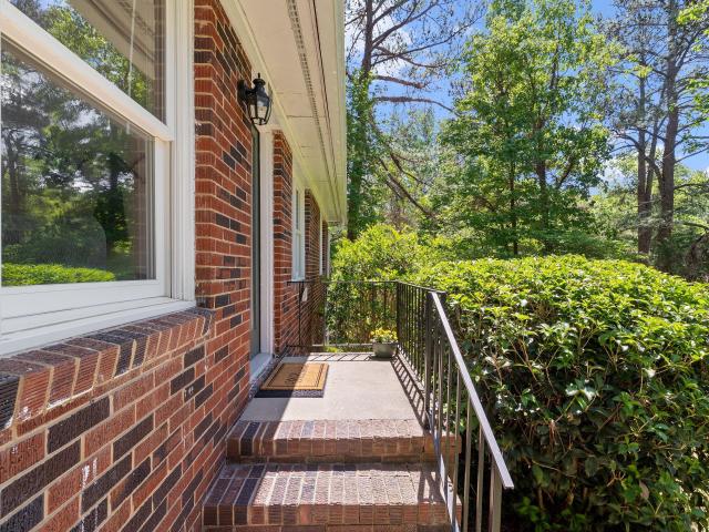 404 Northside Drive