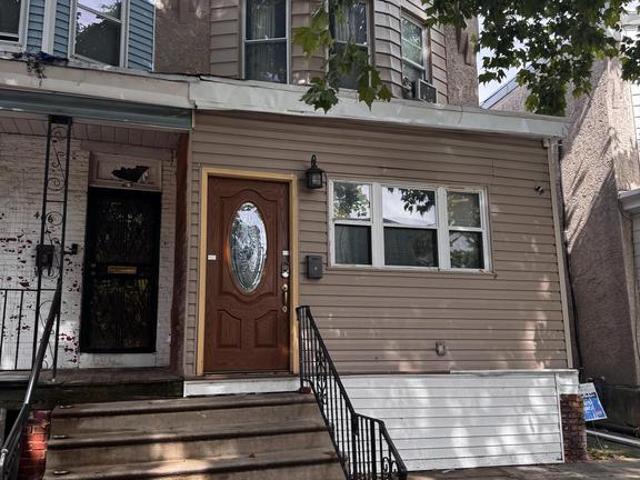 404 S 3Rd Street