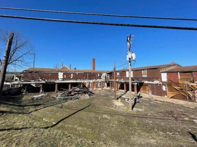 404 School Street