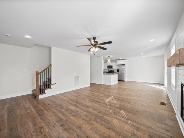404 Park Glen Ln
