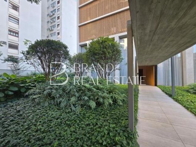404m², 1 por andar, Jardim América, 3 Suítes, 5 Vagas