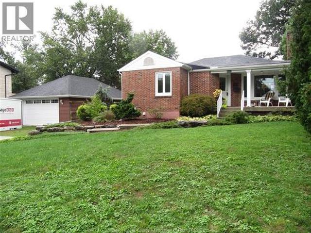 4057 Casgrain, Windsor, ON, N9G 2A6 house for sale | Listing ID 26023 | Royal LePage