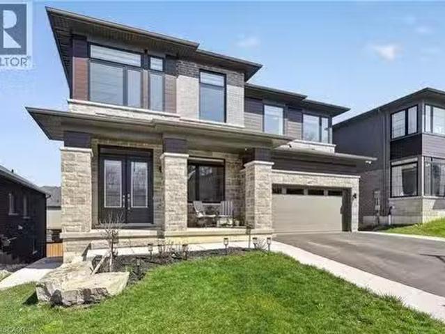 4057 Highland Park Drive, Beamsville, ON, L3J 0S9 house for.