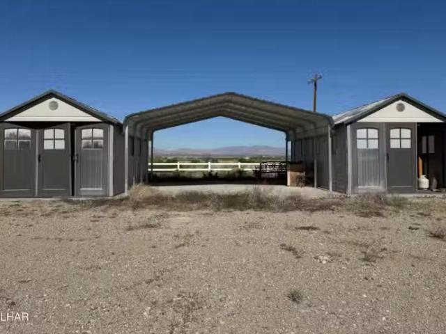 40501 FAIRWAY DR, SALOME, AZ 85348