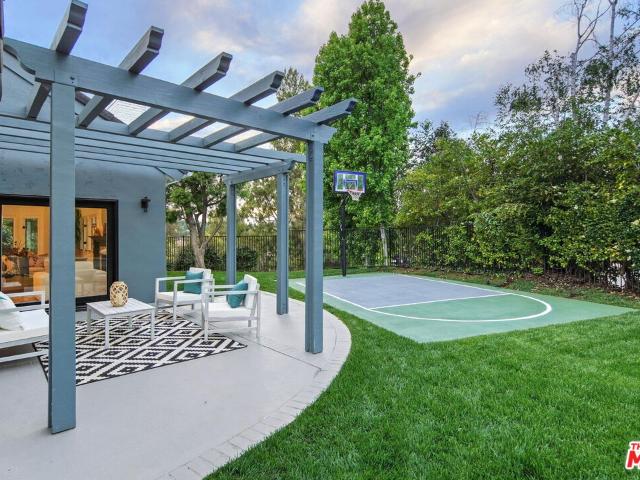 4050 Clarinda Dr, Tarzana, CA 91356 | MLS #26786