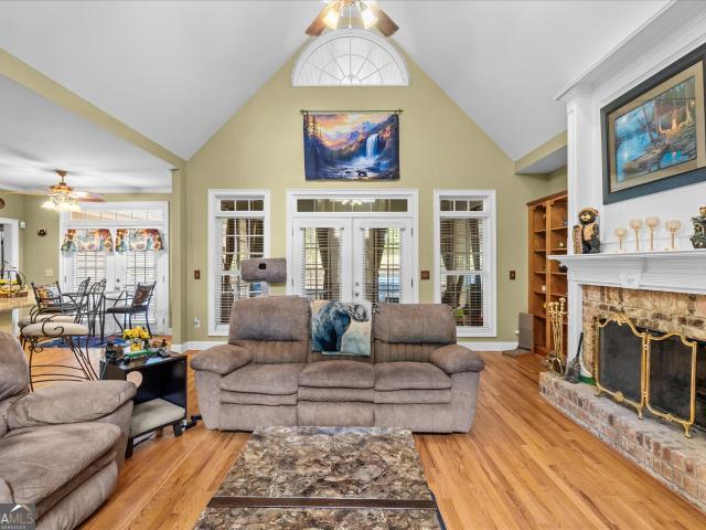 4050 Golfview Court