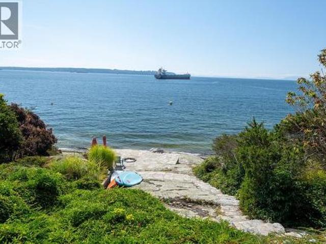 4052 Marine Drive, West Vancouver, BC, V7V 1N6 house for sale | Listing ID R3166 | Royal LePage