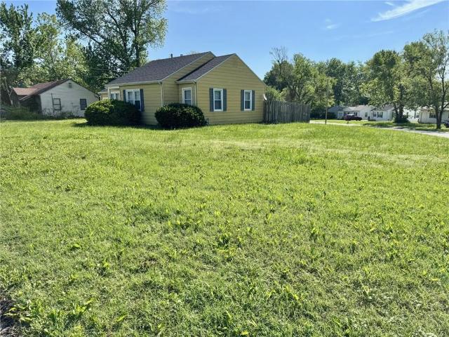 405 10th St Ter, Warrensburg, MO 64093 | MLS #2617
