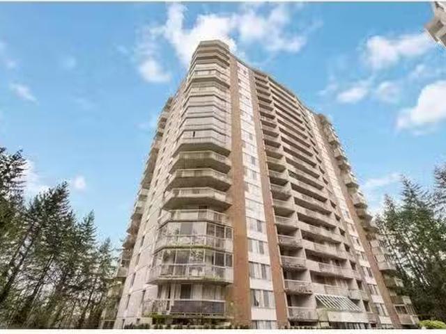 405 2024 Fullerton Avenue, North Vancouver, BC, V7P 3G4 Sing.