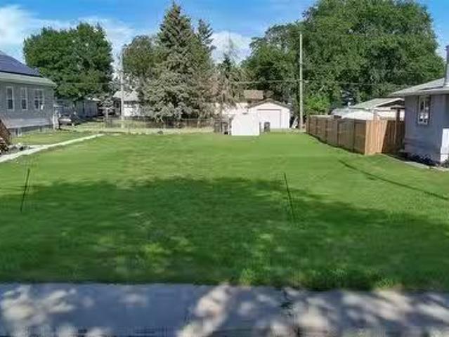 405 4Th Avenue Se, Swift Current, SK, S9H 3M1 vacant land fo.