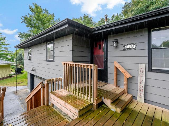 405 Creek Lane