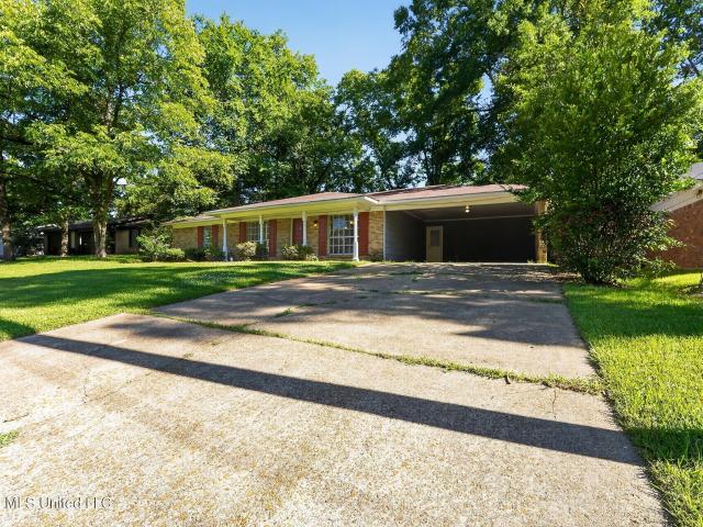 405 Crestview Drive