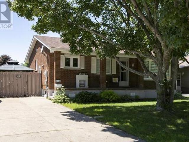 405 Boundary Rd, Sault Ste. Marie, ON, P6A 5Z2 house for sale | Listing ID SM261619 | Royal LePage