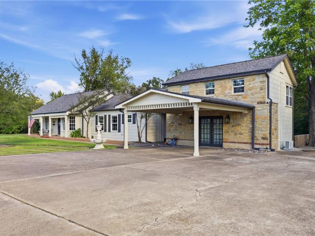 405 E Brookside Dr