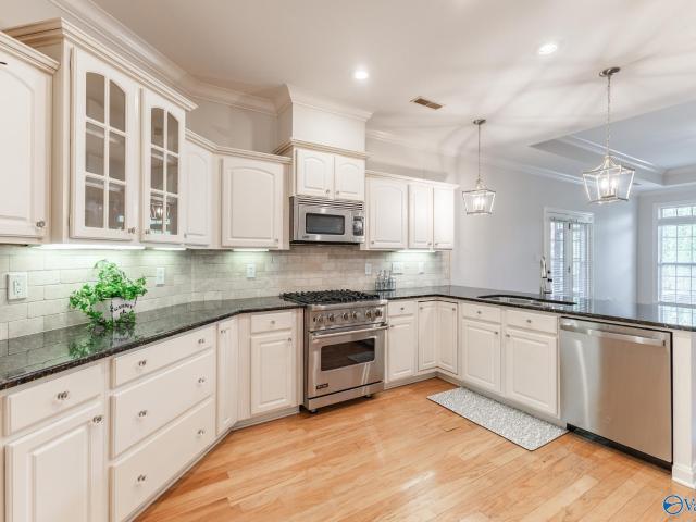 405 East Mossyleaf Drive