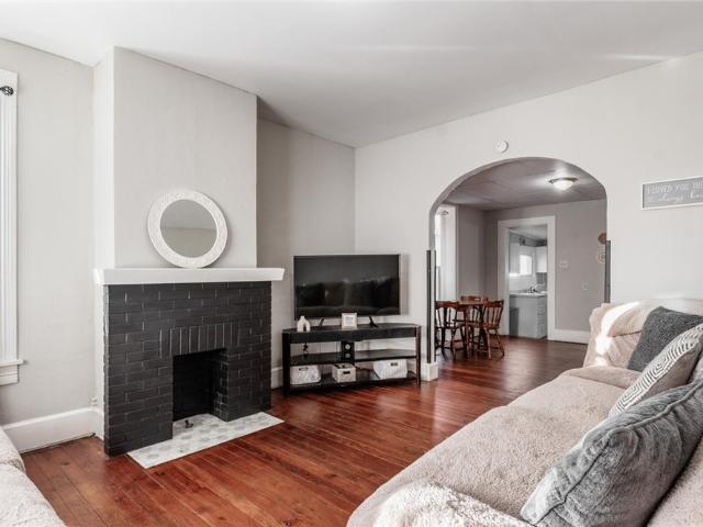 405 Foster Avenue