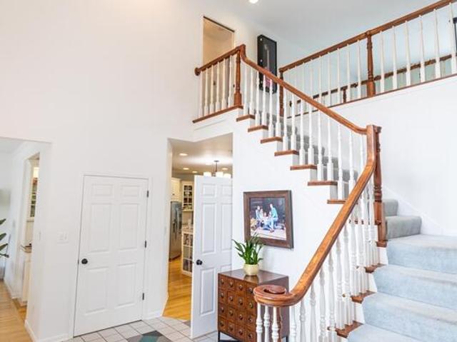 405 Lakewood Ct