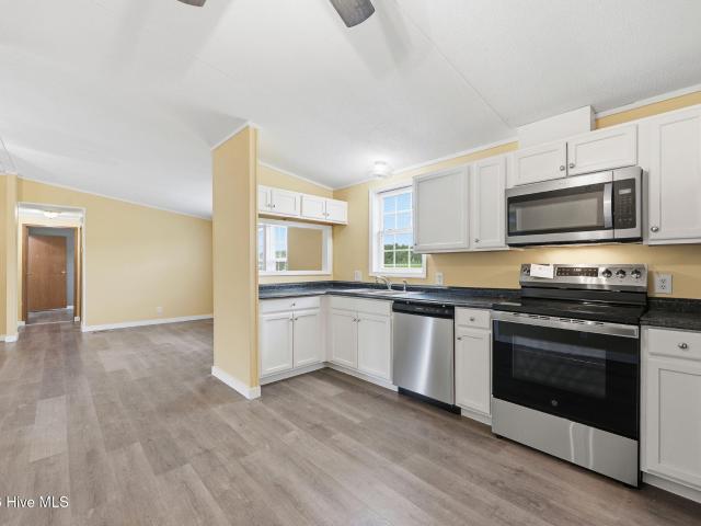 405 Lynchfield Drive