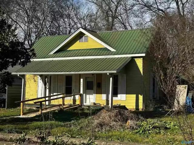 405 MARTIN ST, SCOTTSBORO, AL 35768