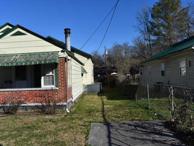 405 S 37th Street