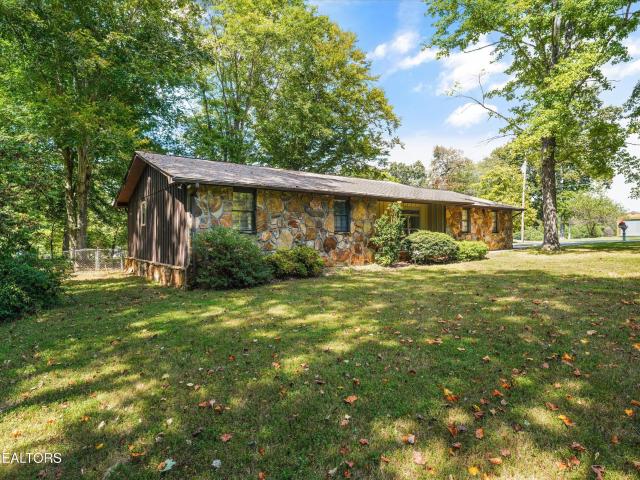 405 Sportsman Rd