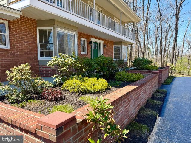 405 Spring Valley Dr, Winchester, VA 22603 | MLS #VAFV2041