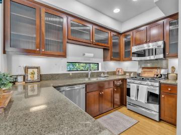 405 Palisade Dr